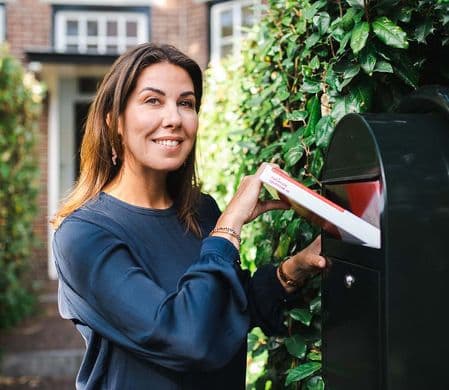 Schrijf je vrijblijvend in bij Nationale Apotheek en bepaal zelf welke medicijnen wij bij jou mogen thuisbezorgen.