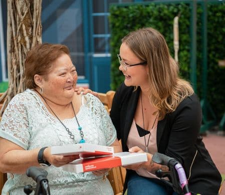 In de Nationale Apotheek-app log je in met DigiD en regel je makkelijk medicijnen voor een ander.