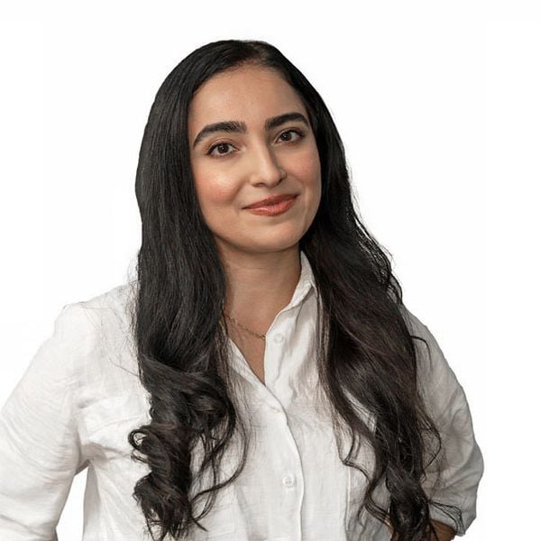 Mina Hosseini is apotheker bij Nationale Apotheek.