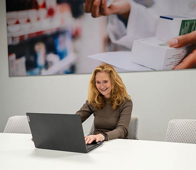 Natacha Spijkers startte als apothekersassistente bij Nationale Apotheek en is nu accountmanager stoppen met roken.