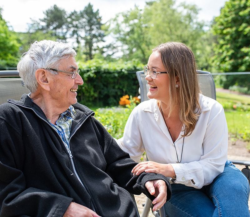 Via de Nationale Apotheek-app kun je makkelijk medicijnen regelen voor je kind of een ander.
